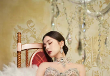 古力娜扎：从“静态美人天花板”到行走的时尚诗篇